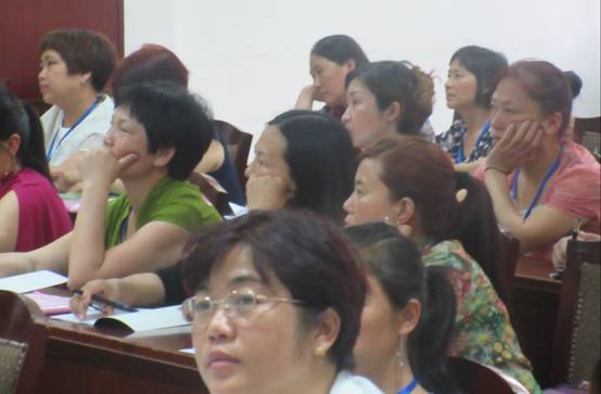 女村官2402.jpg